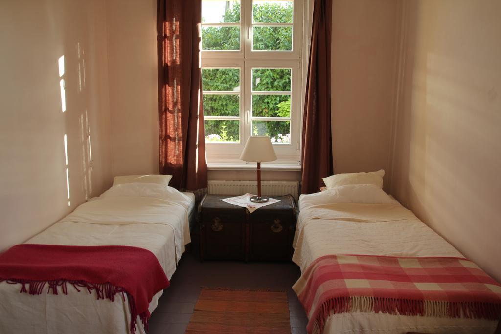 Bed and Breakfast Stara Szkola Architekci à Jagodne Wielkie Chambre photo